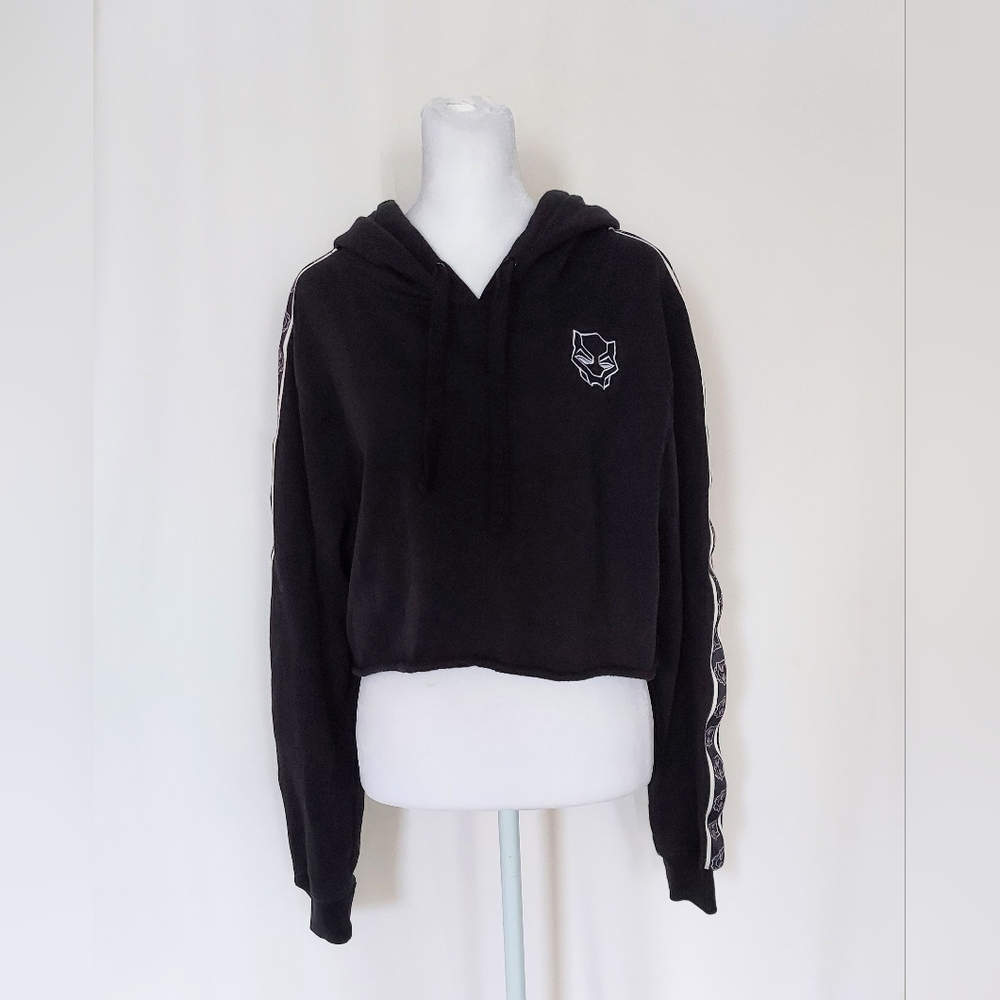 Marvel Black Panther Juniors Long Sleeve Cropped Hooded Sweatshirt Medium Black